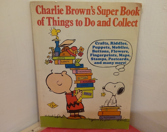 Vintage Charlie Brown's Super Book of Things to Do and Collect, 1975~