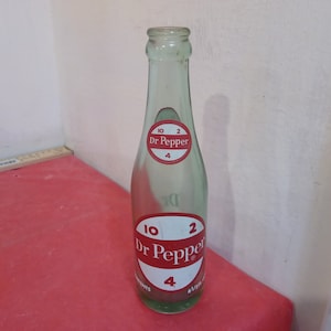 Vintage Soda Bottles, Dr. Pepper Bottle, 6 1/2 Oz 10 2 4 and Other Dr. Pepper Bottles 6 1/2 oz and 10 oz, Design Bottles, 1950&#39;s thru 70&#39;s