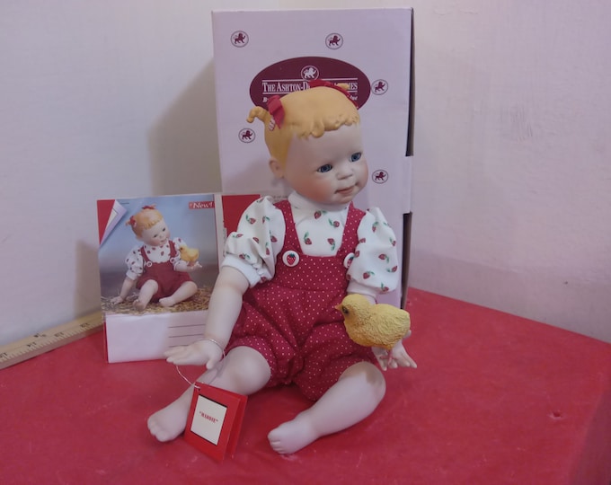 Vintage Porcelain Doll, The Ashton Drake Galleries Petting Zoo "Maddie", 1995