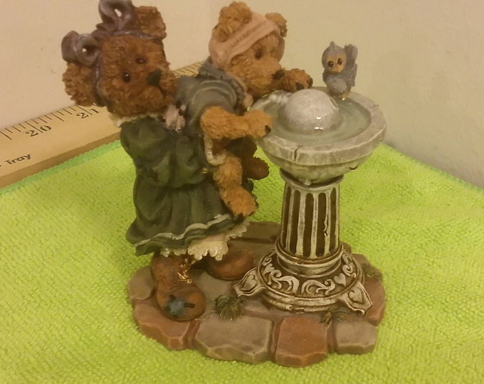 Vintage Bear Figurine, Boyds Bears, Sissie & Squirt Big Helper Lil' Sipper Figurine, 1999