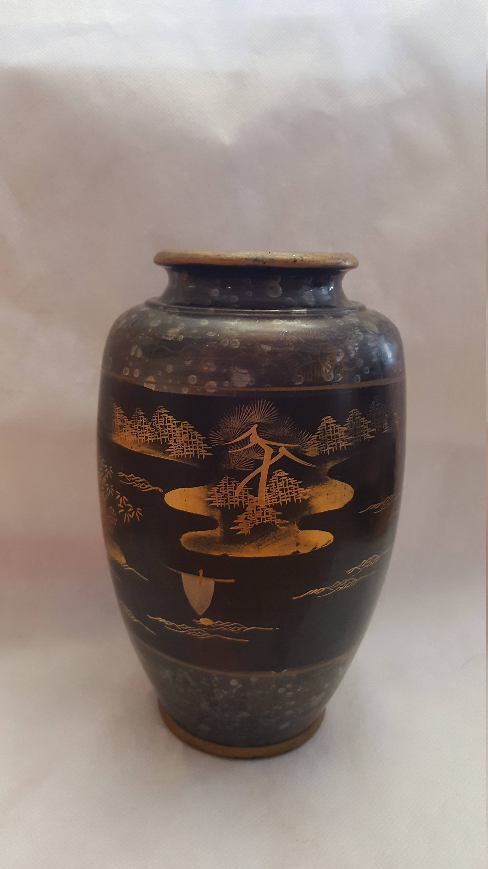 Vintage Ceramic Oriental Vase*