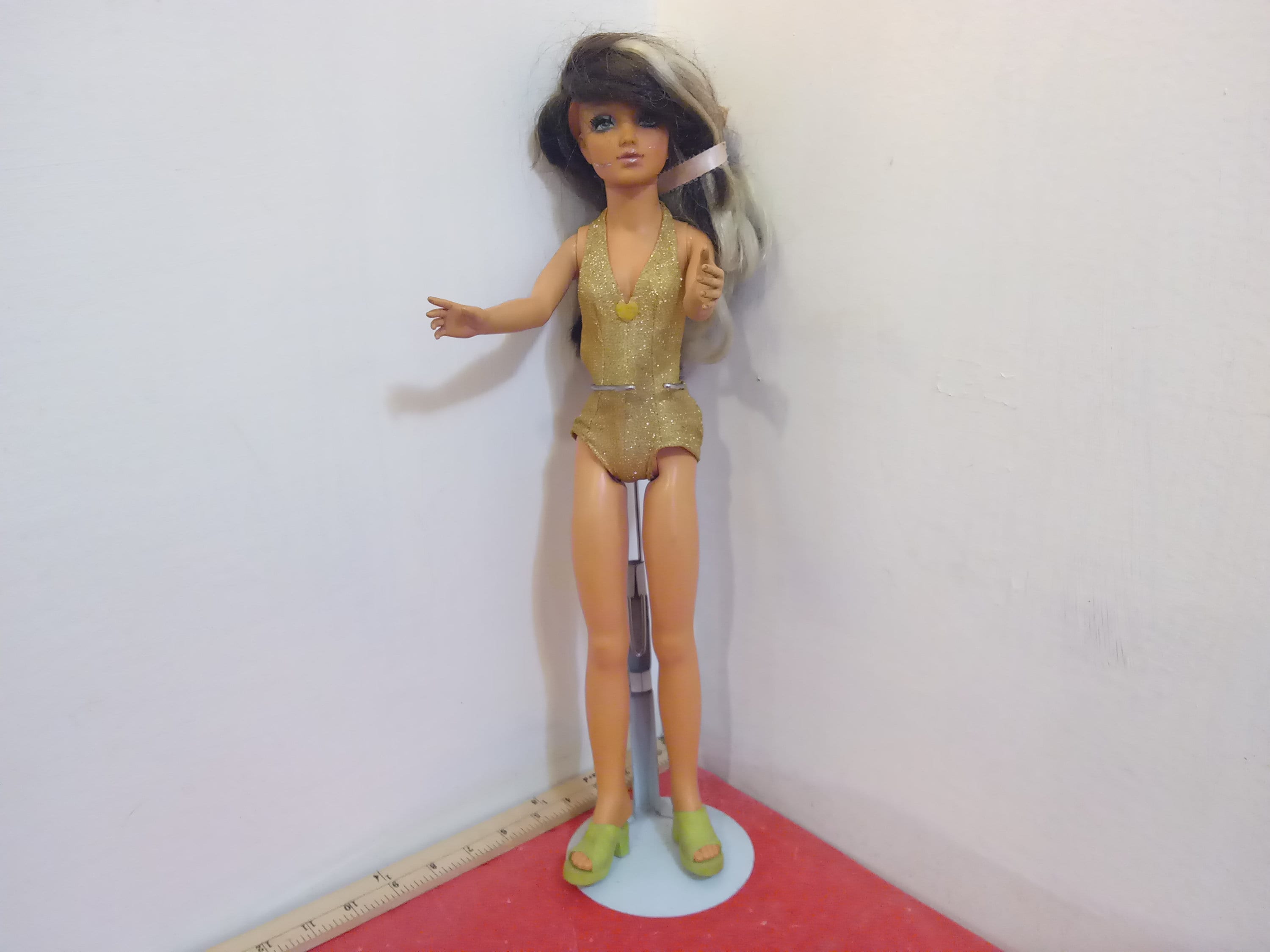 Vintage Vinyl Doll Tiffany by Ideal With Color Changing Hair pic pic image