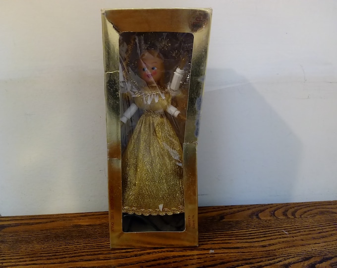 Vintage Christmas Tree Topper, Lighted Angel Tree Topper Style No. H6460, Made in Japan, 1960's or 70's