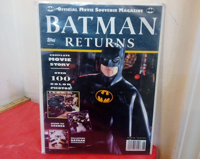 Vintage Topp and DC Magazines, Official Movie Souvenir or Collector Magazine "Batman Returns", 1990's