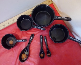 Vintage Cooking Measuring Items, Pumpkin Measuring Cups and Spoons Set by William Sonoma