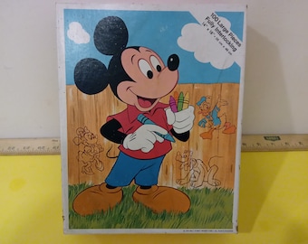 Vintage Walt Disney’s Mickey Mouse Jigsaw Puzzle by Whitman #-4605 (100 pieces 14 x 18 inches), 1976