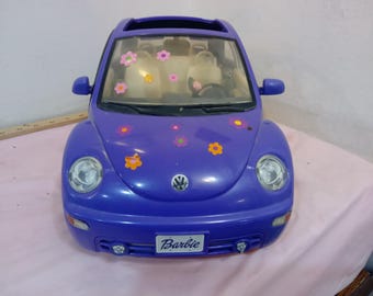 Vehículos clásicos de Barbie: Volkswagen Beetle azul de Barbie con