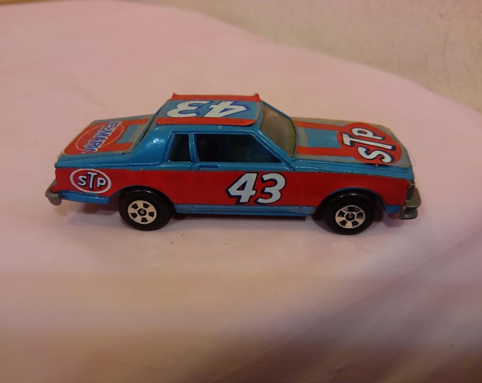 Vintage Die Cast Cars, ERTL, Racing Champions, and Other Die Cast Cars, Days of Thunder, Richard Petty, Pennzoil, Ford Pick-up, or Others