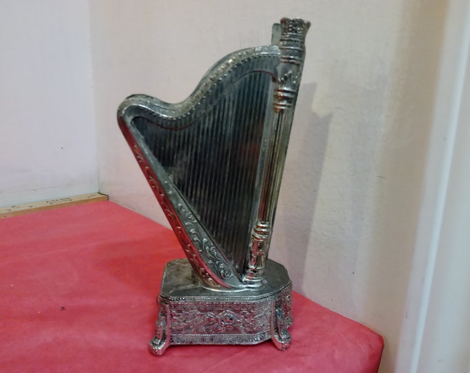 Vintage Musical Metal Jewlery Box, Harp Shape Musical Jewlery Box, Flowered Designed on Base and Harp