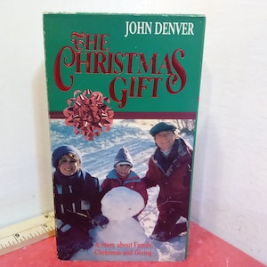 Vintage VHS Movie Tapes, The Christmas Gift &quot;John Denver&quot;, 1990#