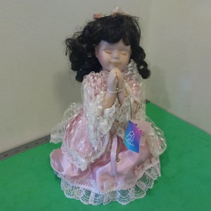 Vintage Ashley Belle Doll, Praying Girl, Musical, 1990&#39;s