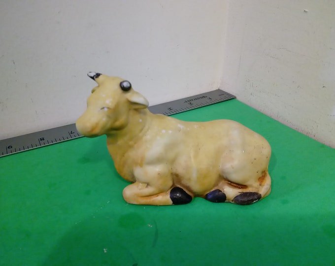 Vintage Porcelain Cow/Bull Figurine, Made in Taiwan R.O.C., 1960's