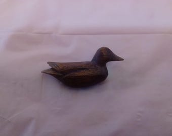 Vintage Jewlery and Accessories, Plastic or Wood Pins, Kentucky, Pigeon Forge, Wooden Duck, Xmas Tree, or Railroad Crossing