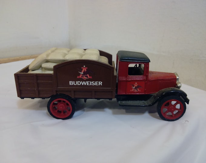 Vintage Die Cast Bank Vehicle, Hawkeye 1931 Budweiser Delivery Truck Bank by ERTL, 1995