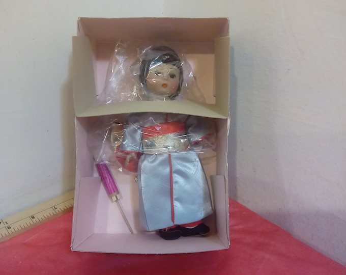 Vintage Doll, Madame Alexander Doll, Japan, #570