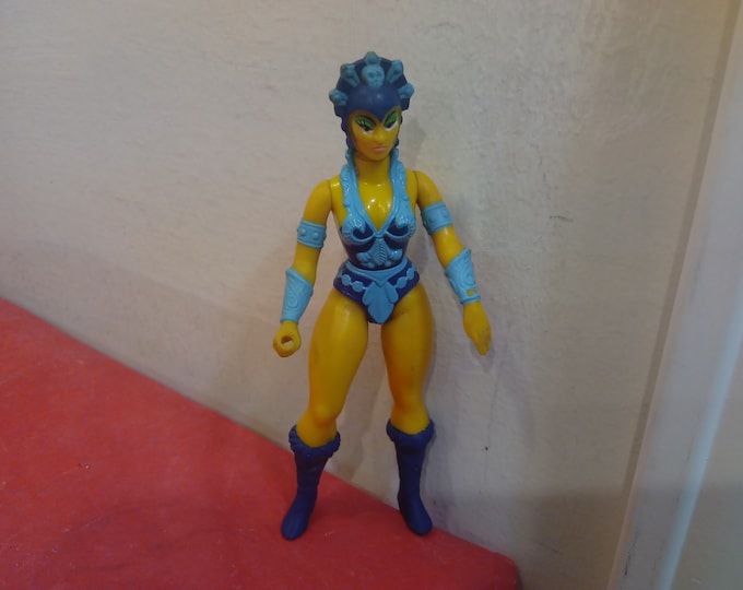 Vintage Action Figure, Masters of the Universe Figure "Evil-Lyn" by Mattel, Made in Mexico, 1981-1982