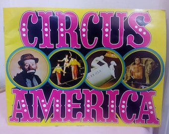 Vintage Programs/Newsletter/Postcards, Grand Ole Gospel Times "Johhny Cash", Ice Capades, Opryland Postcards, Circus Circus Program, 1970's