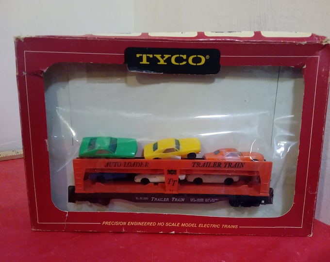 Vintage Model Train, Tyco HO Scale Auto Loader with 6 Automobiles, Trailer Train Car