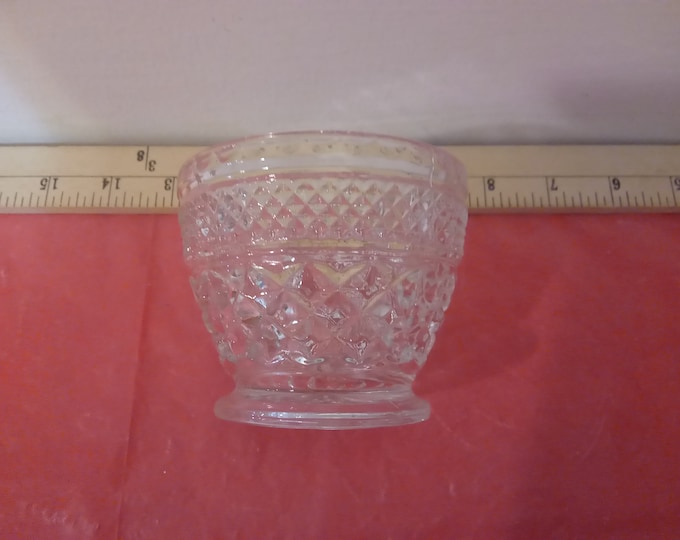 Vintage Ice Cream Dish, Clear Glass Pedestal Custard or Ice Cream Dessert Dish