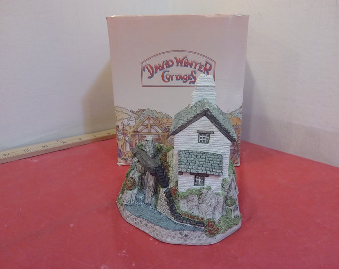 Vintage David Winter Cottages, The Welsh Collection "Pen-Y-Greig" by John Hine Studios