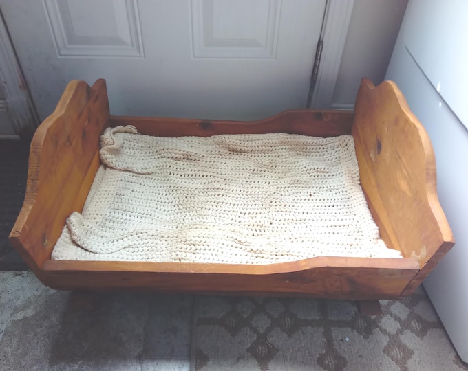 Vintage Rustic Rocking Cradle, Rocking Cradle for Doll or Dolls, Solid Wooden Cradle that Rocks