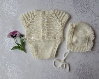 Hand Knit Baby Onesie And Bonnet Size Small Preemie