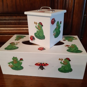 Frog tissue box and its little box