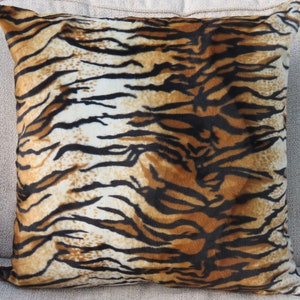Tiger Print Soft Velboa Faux Fur Cushion Cover with Zip