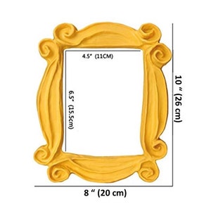 Inquadra la porta dell'appartamento di Monica. Replica del telaio visto nella porta di Monica. Cornice per il tuo spioncino.