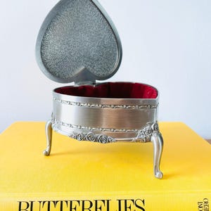 Vintage Pewter Trinket Box | Art Nouveau Heart Shaped Silver Jewellry Box with Ornate Rosettes, Romantic