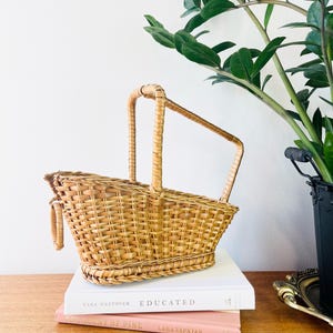 Vintage Wicker Wine Caddy Basket | Rattan Wine Bottle Holder