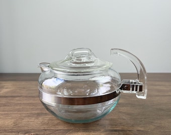 Czajnik żaroodporny z przezroczystego szkła Pyrex z lat 60. XX wieku