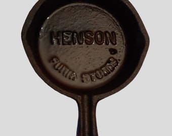 Antique Advertising Miniature Cast Iron Skillet Henson's Furniture Store