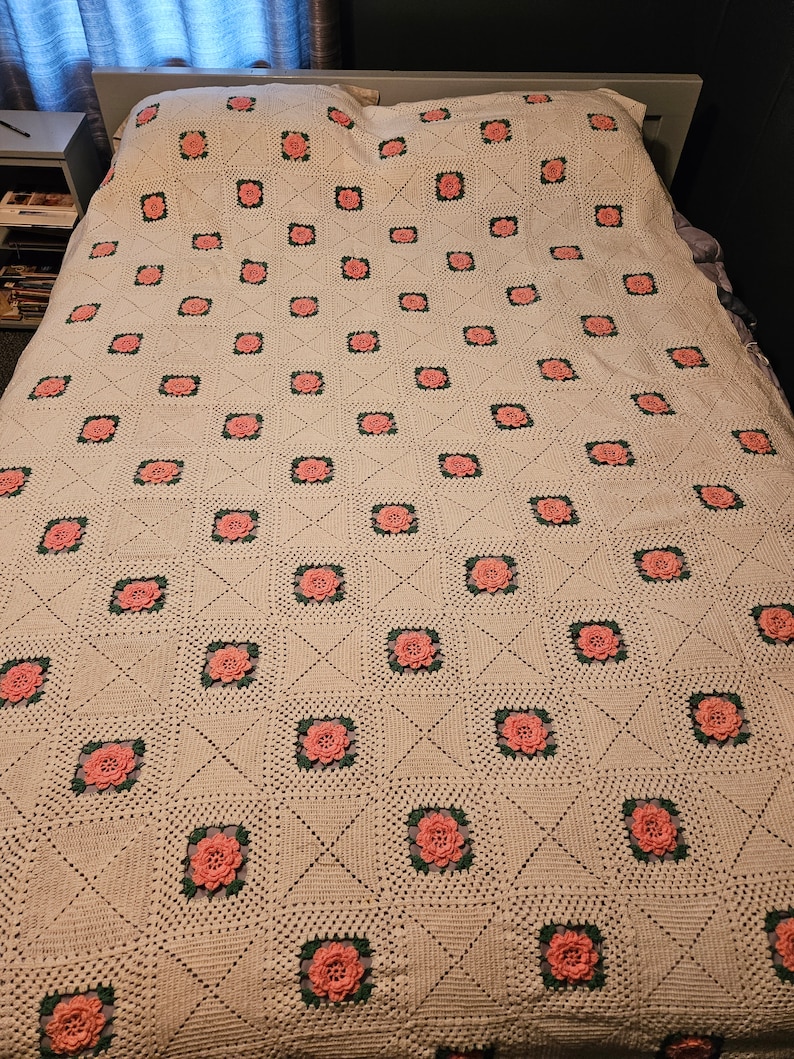 Antique Crocheted Bedspread - Etsy