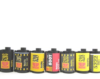 MotiPix Kodak 5219 35 mm x 100' Roll Motion Picture ECN-2 Process Film 500T 