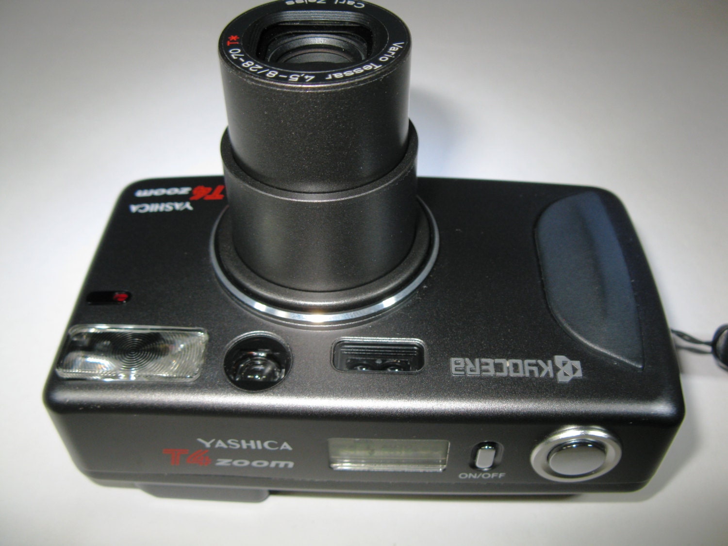Legendary Yashica T4-zoom / T-zoom Kyocera Point and Shoot Legendary Yashica T4-zoom / T-zoom Kyocera Point and Shoot