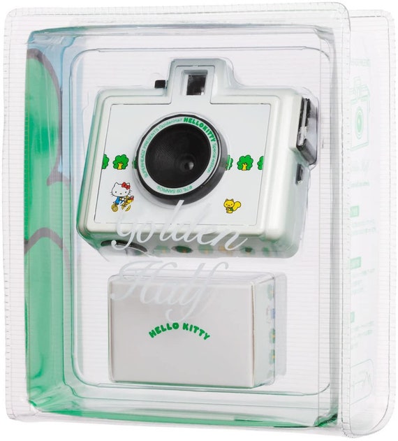 人気 ハローキティ hello kittyトイカメラ golden half Superheadz Golden Half HELLO KITTY 35mm Film Camera - Limited