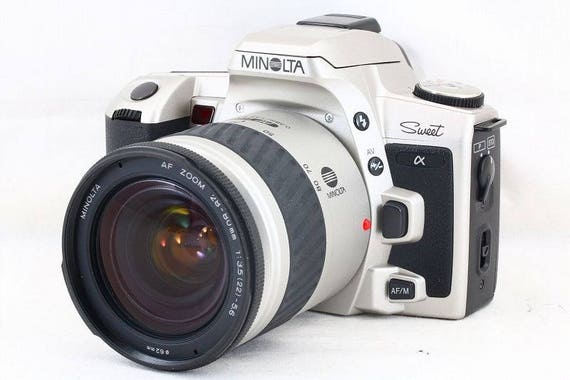 MINOLTA α Alpha Sweet SLR With Minolta AF Zoom Lens 28-80mm