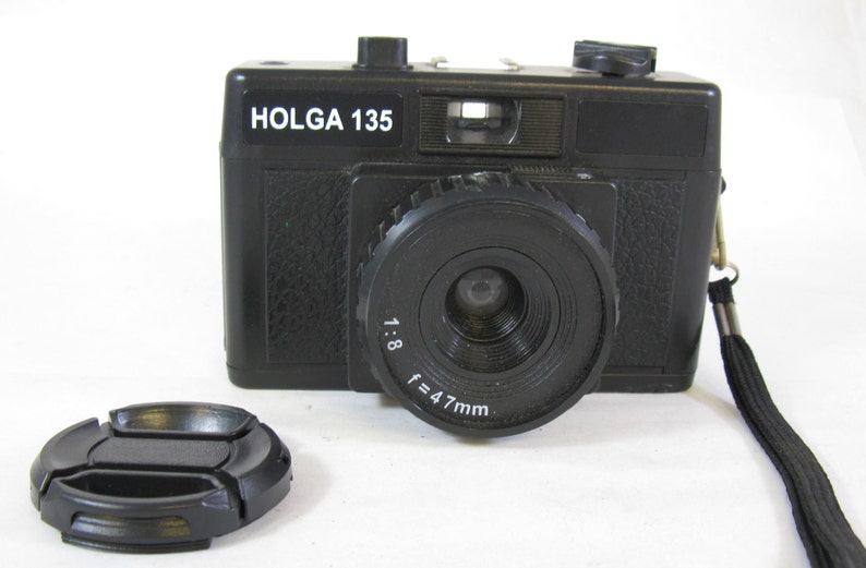 Vintage Holga 35mm Film Camera Black Color Holga 135 image 2