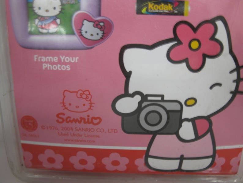 Rare Vintage Hello Kitty 35 mm Film Flash Camera Kit with Film and Picture Frame Sanrio