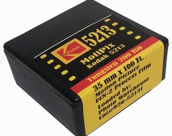 Kodak Vision3 200T Film: 35mm Motion Picture ECN-2 - 100ft