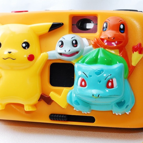 Extremely Rare Nintendo Pokemon SHOGAKUKAN 35mm Camera Pikachu Charmander Squirtle Bulbasaur