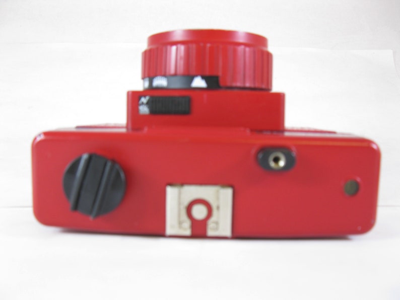 Vintage Holga Red Color Camera 35mm Film Holga 135 image 5
