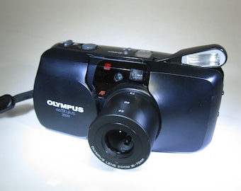 Rare Vintage Mickey Mouse 35 Mm Film Camera Disney Japan - No
