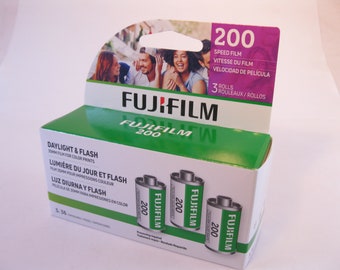3 rolls Fujifilm Fujicolor 200 speed 35mm color film, 36 exposures (3 Roll Pack)