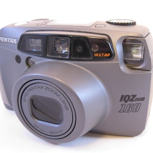 Vintage Pentax IQ Zoom 160 35mm Compact Point & Shoot Camera with Strap