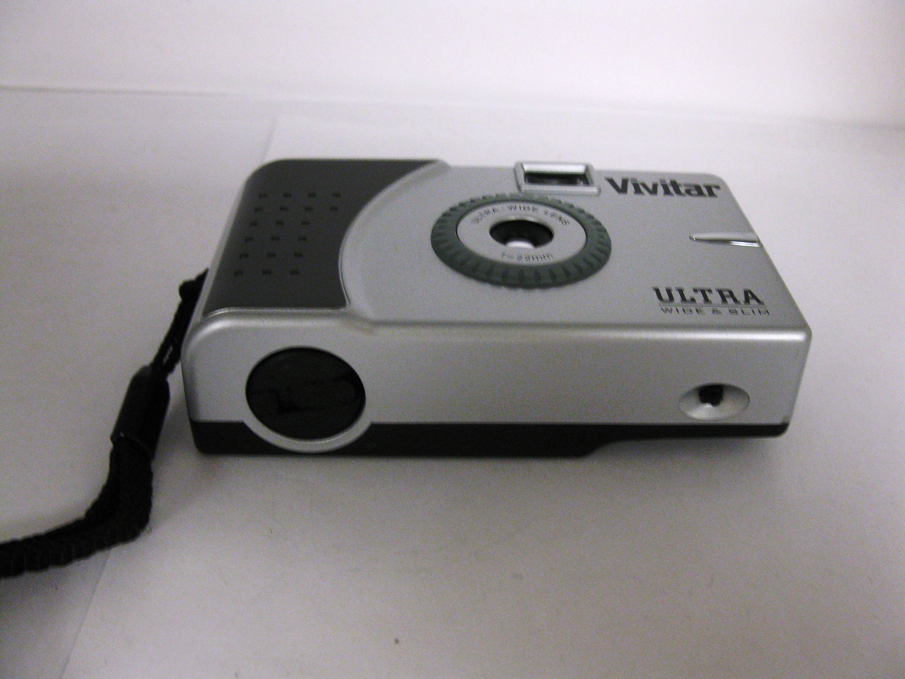 Vintage Vivitar Ultra Wide & Slim 35mm Film Camera 35mm