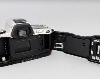 MINOLTA α Alpha Sweet SLR With Minolta AF Zoom Lens 28-80mm F/3.5