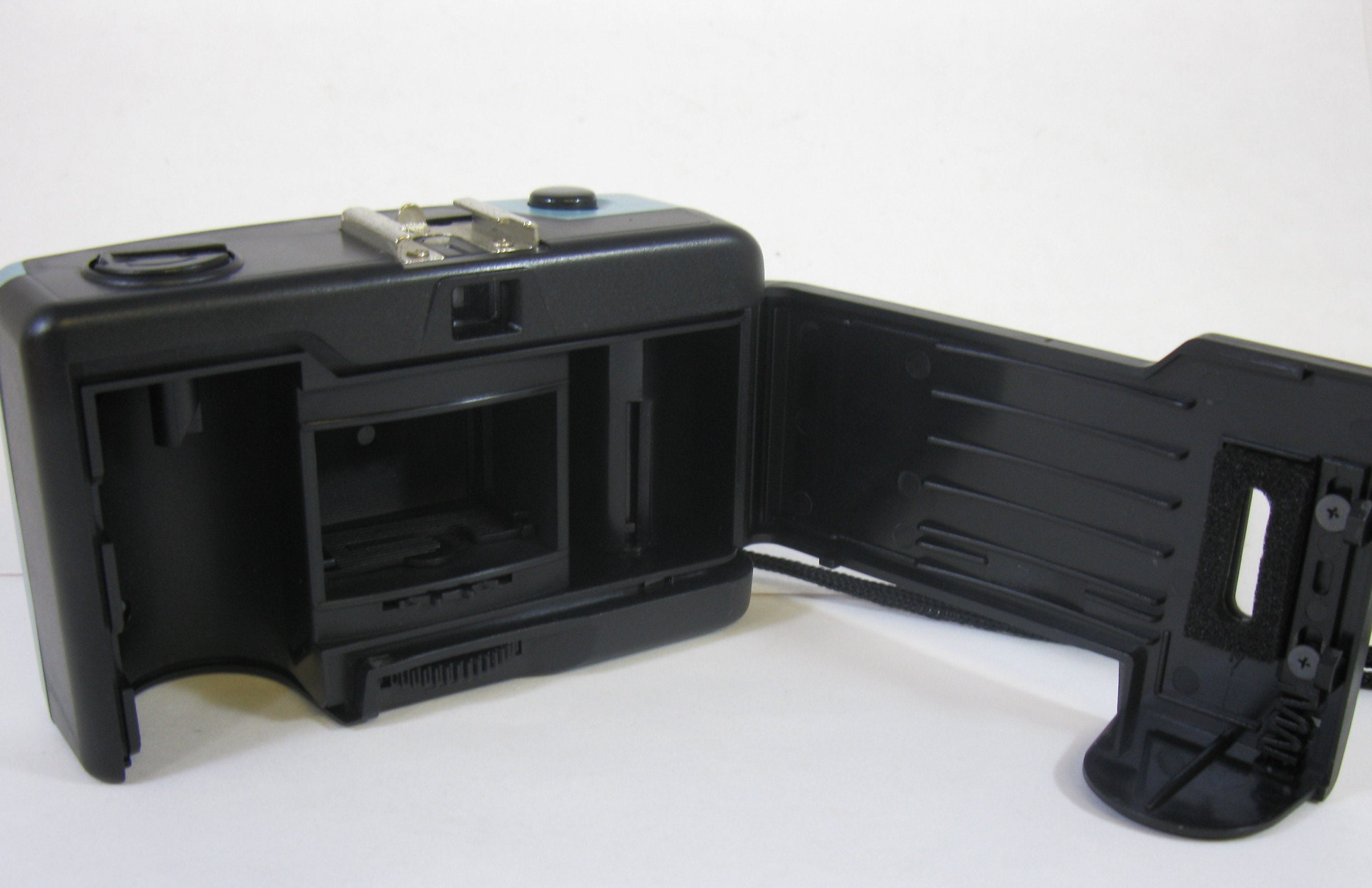 Rare Vintage Mickey Mouse 35 Mm Film Camera Disney Japan