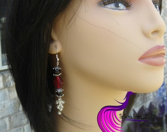Made especially to match the Tibetan OM necklace.